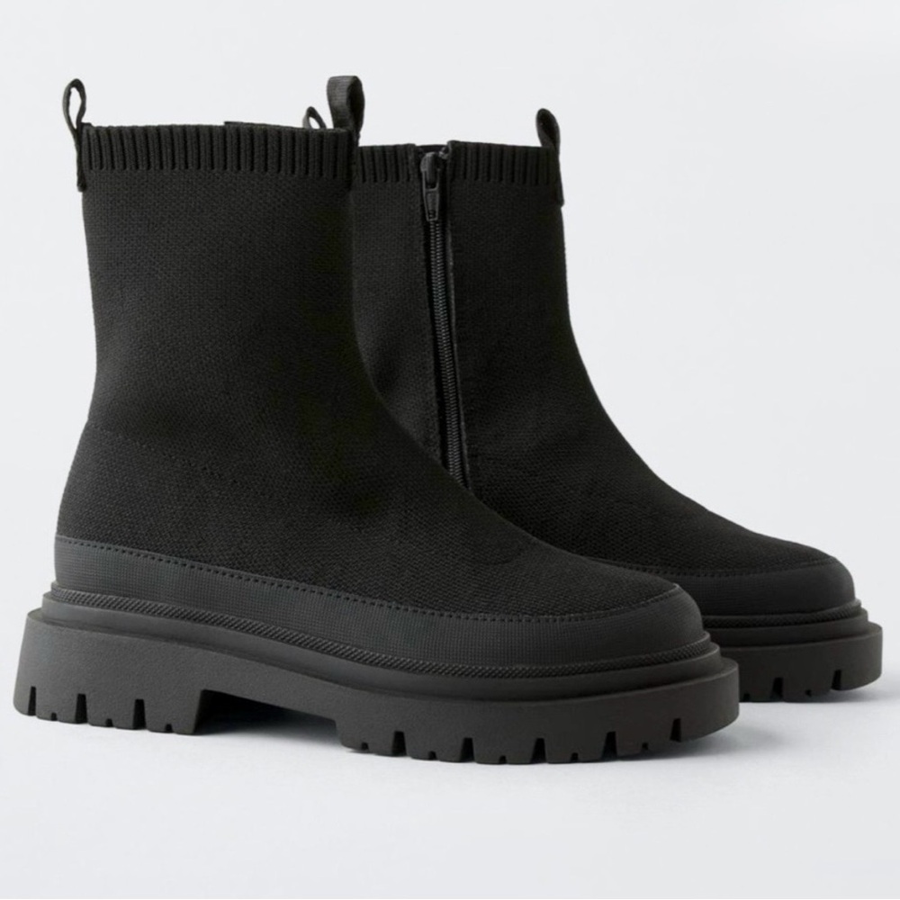 NWT Zara Platform Boots - Size 38 / 7.5